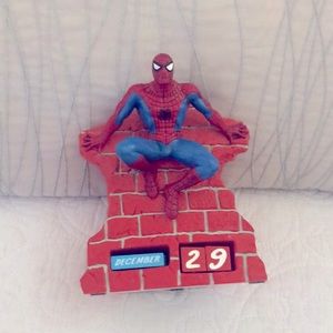 Spiderman desk calendar and pencil holder